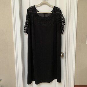 PRE-OWNED         BLACK PARTY DRESS WITH MESH  PLUS SIZE 24W-3X KNEE LENGTH